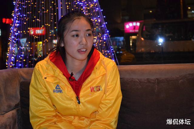 科比·布莱恩特|被称中国篮球界最美女神，科比曾夸她漂亮，被库里偷瞄，至今单身