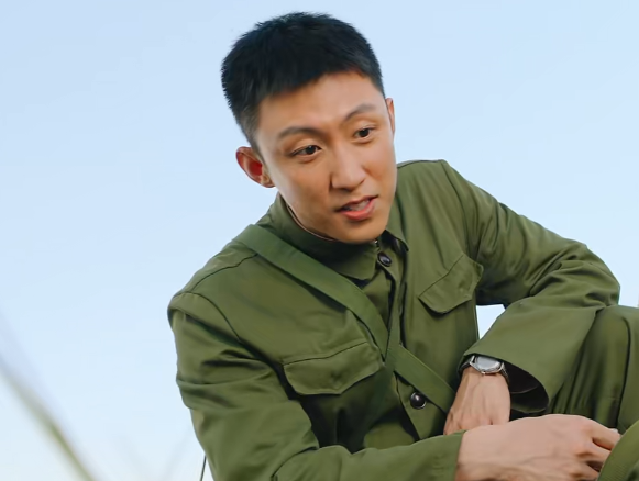 肖战|肖战热血大剧成黑马，播放1天全网热度第一，熬夜追6集完全不够看