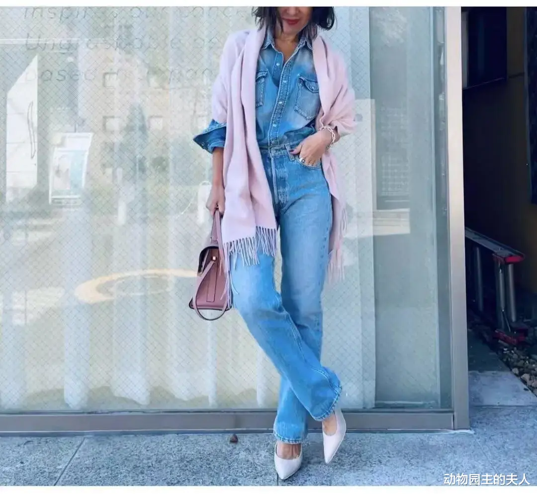 动物园主的夫人 日本博主街拍汇总 冬季大衣里面怎么穿