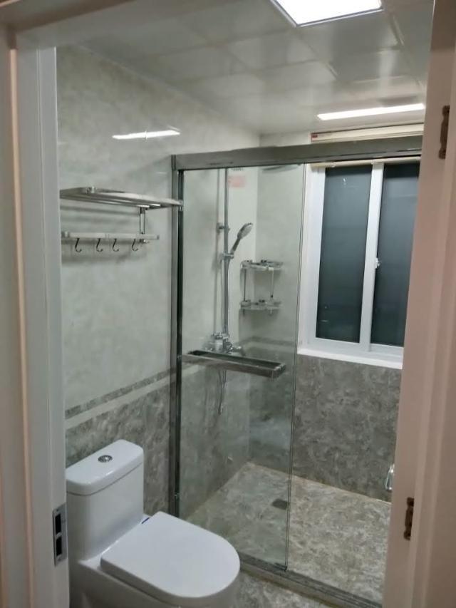 亲弟弟给我家装修,硬是要给阳台“抬高10cm”!效果让人吃惊