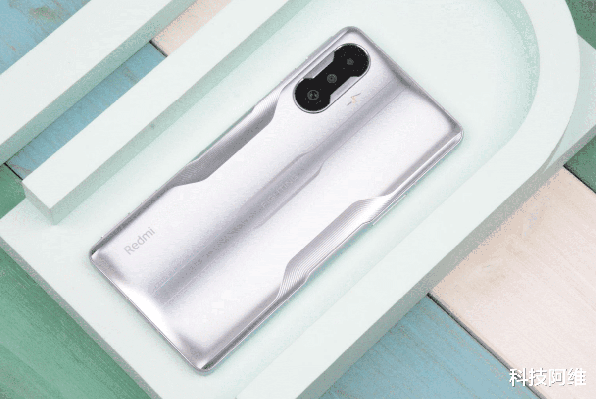 荣耀|67W闪充高配旗舰仅售2299元，12GB+128GB，还买什么荣耀50 SE？