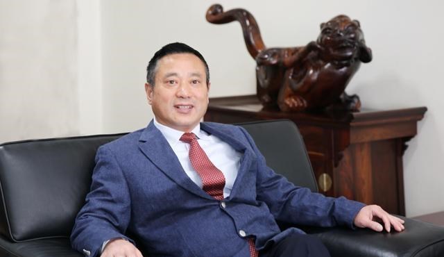 汽车 老板借壳上市，套现股民几十亿跑路，留下公司成为替罪羊