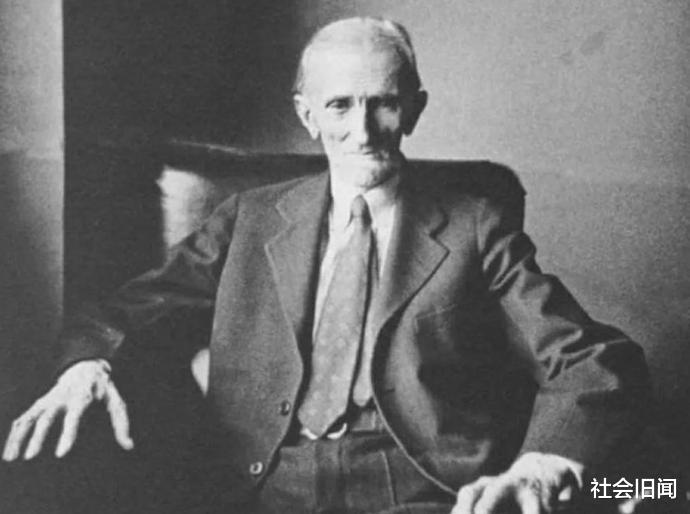 宇宙有严格的文明等级，地球文明完全不入流，人类在它们面前渺小如蝼蚁