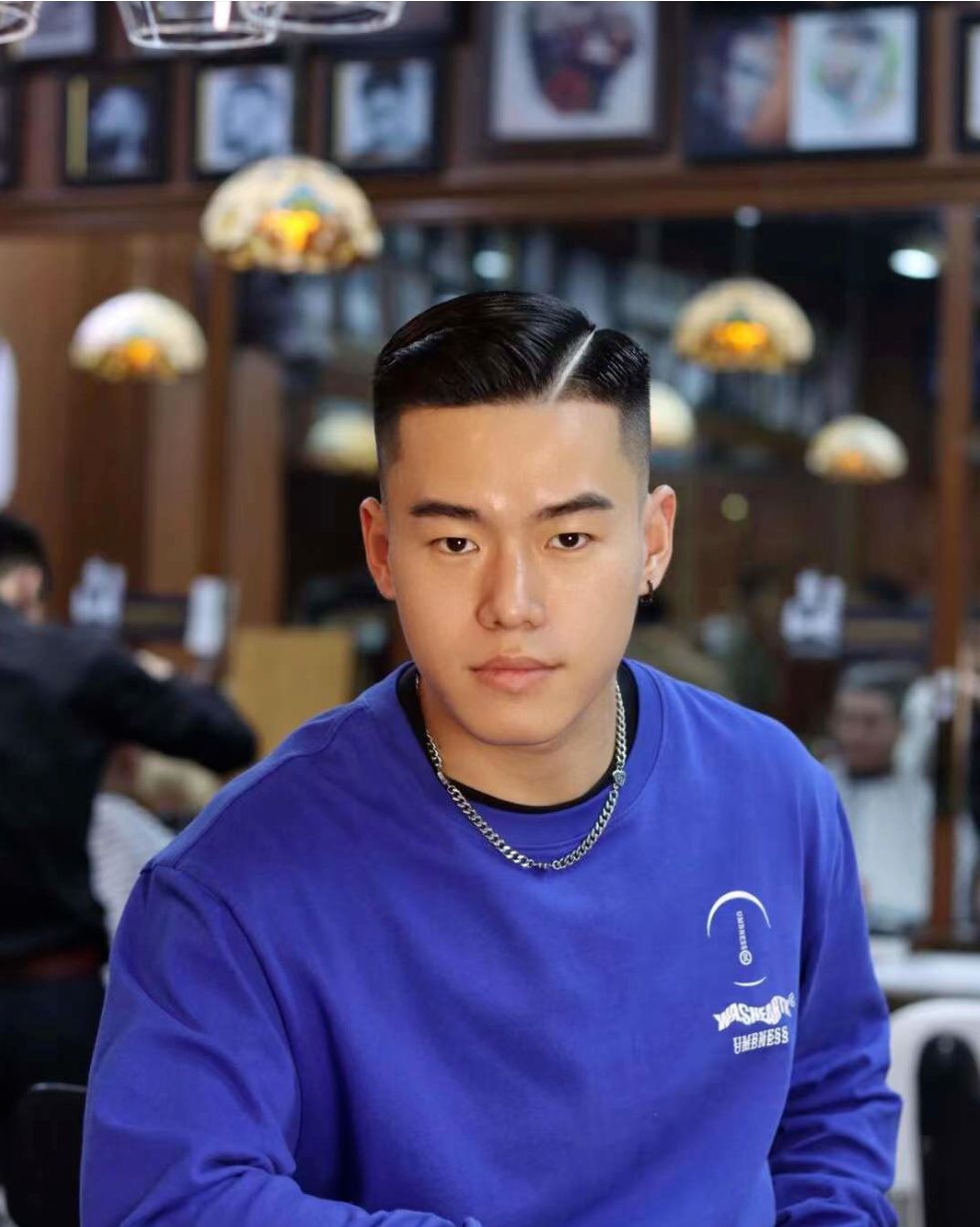 发型 男人别剪过时发型了，春节就选这几种，造型很不赖