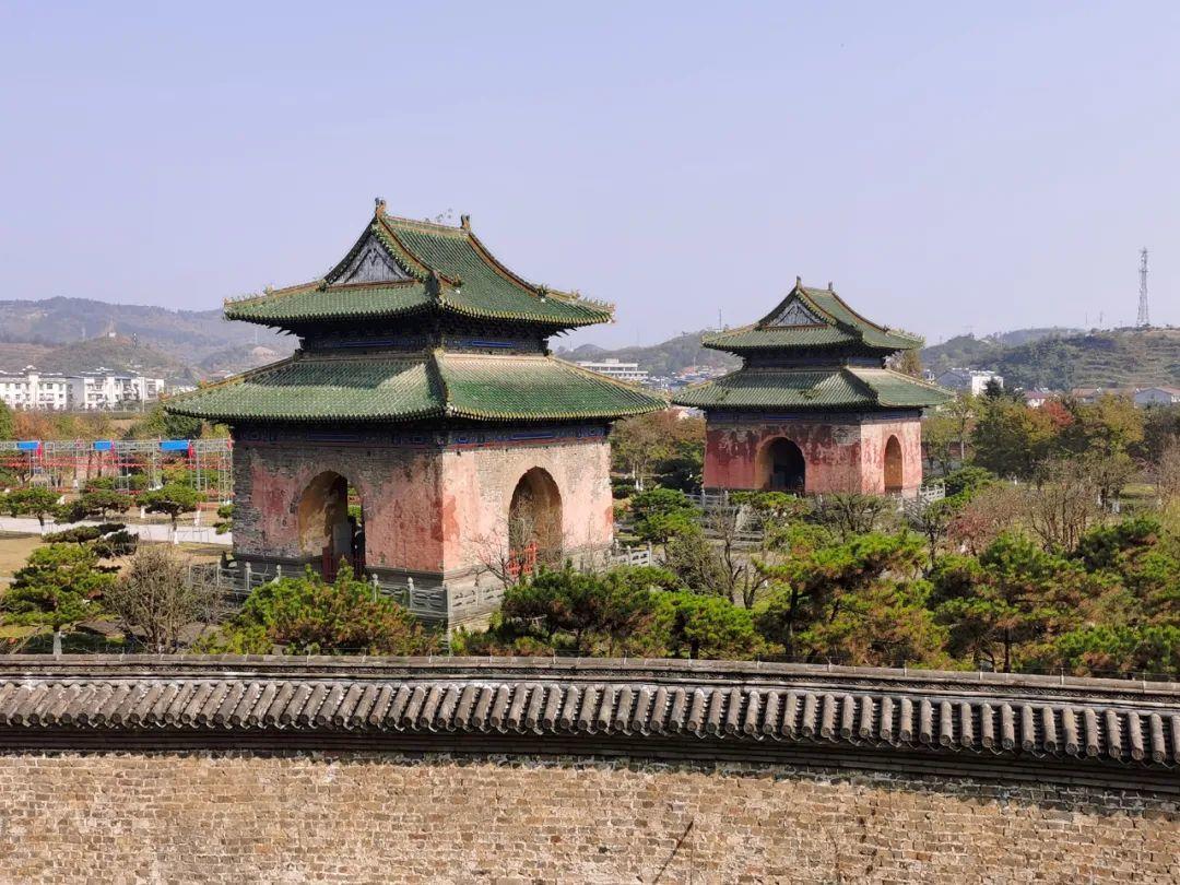 黑白的触动 乘着高铁游湖北，从武汉，到武当 （第七站：武当山）