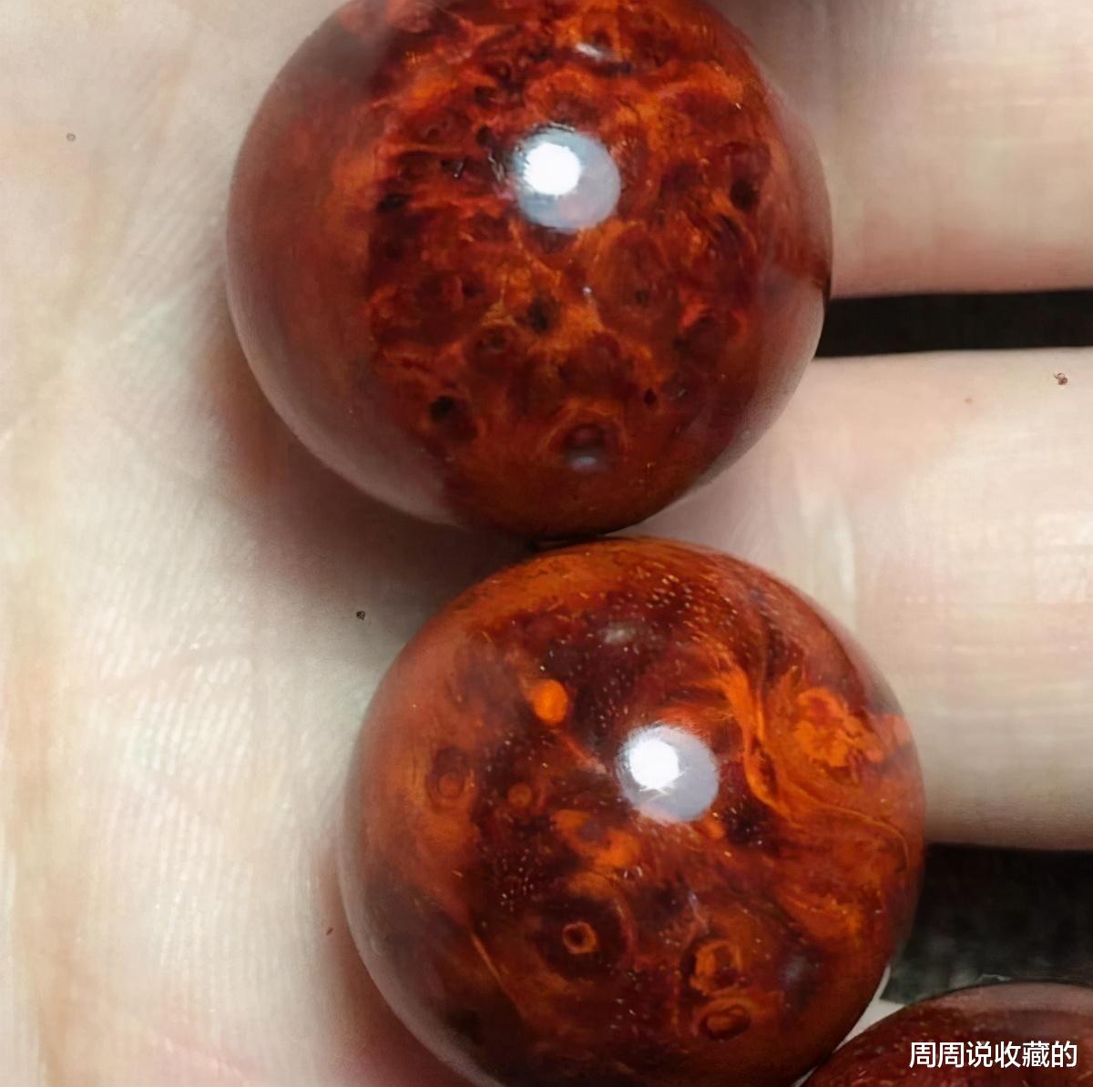 翡翠|小叶紫檀的瘤疤手串到底好在哪里?品相怎么样去区分
