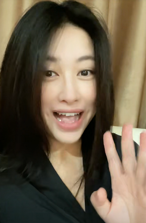 韩庚|朱珠产后首次露面，感叹生孩子太辛苦，需减重几十斤才能重返荧幕