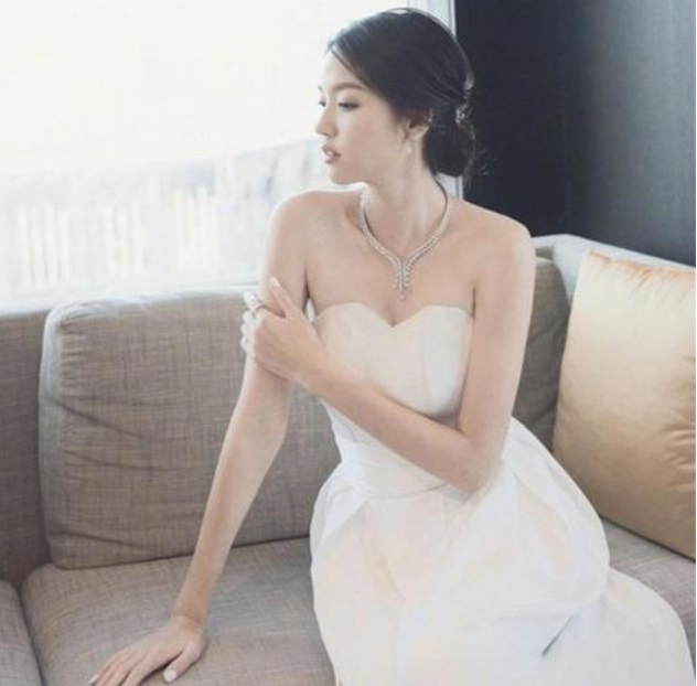 选美|她是国内唯一世界选美冠军！为了爱情拒绝豪门，如今状态让人羡慕