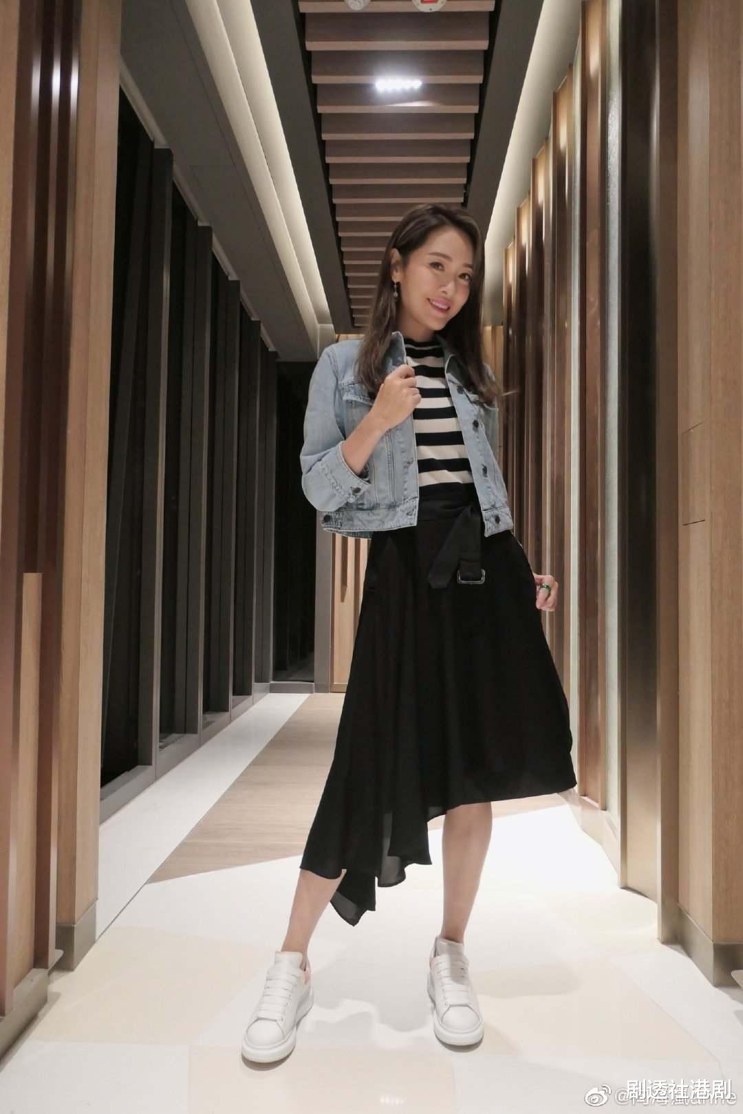 向海岚|46岁向海岚自曝有复出打算，拍戏重点看剧本，感情坚持宁缺毋滥