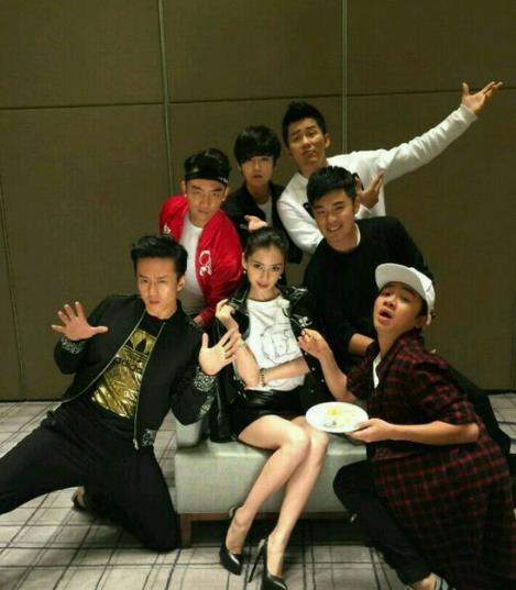 奔跑吧兄弟|跑男第9季的悲哀：收视率一降再降，曾经的“兄弟”都跑没了