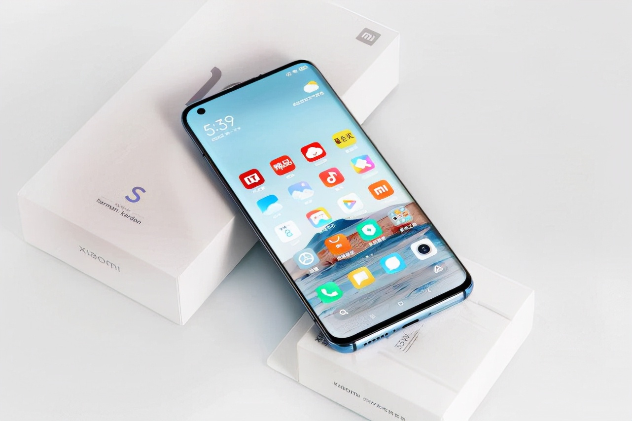 技嘉|年底购机避坑指南：牢记买手机的“三不碰”原则，别再花冤枉钱了