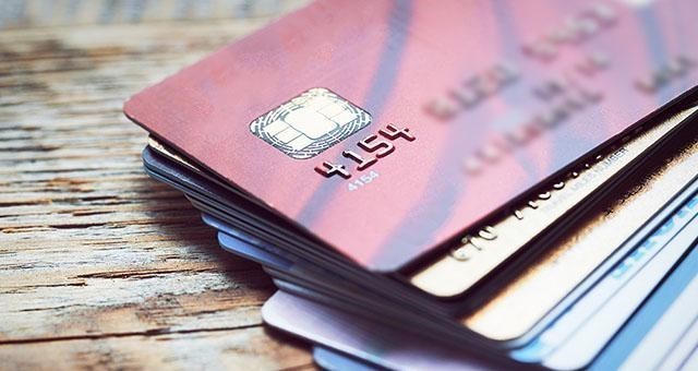 童书小窝|多家银行进行“清卡”，这些银行卡或强制注销，你名下有吗？