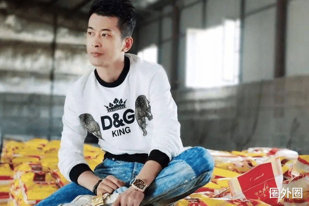 李天佑|与赵本山女儿、杨幂交恶，天佑时隔三年再开播，复出有人买账吗？