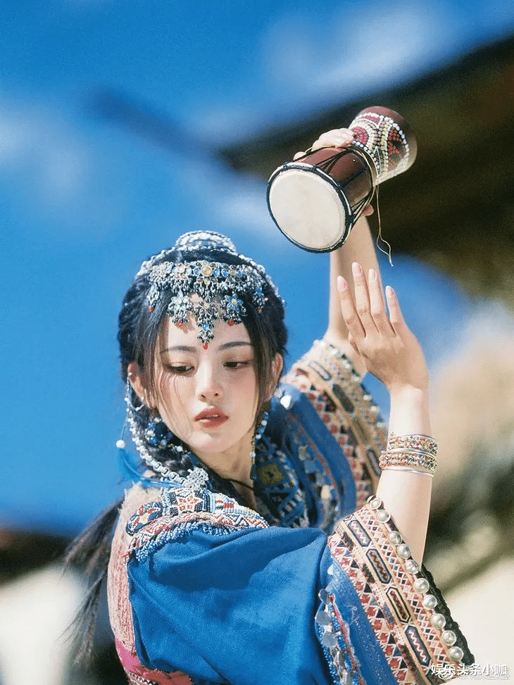 章子怡|最强的模摄cp，杨超越强行捧红她？