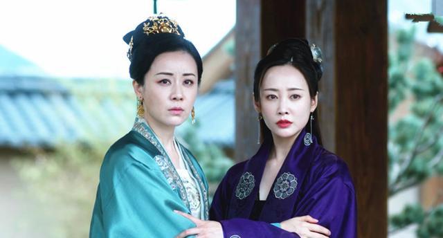 李纯|轩辕青锋母女看成了“姐妹”，是女儿太老气，还是娘太年轻