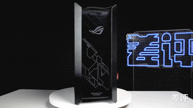 英特尔|为了12代英特尔踩爆的牙膏管，我们组了台贵到懒得算的主机