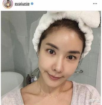 萧亚轩|44岁韩版萧亚轩，大妈年纪却被小16岁男友高调示爱，这哪像姐弟恋