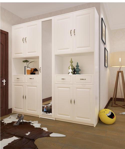 花3万请木工打全屋柜子，验收发现好多柜子中间空着，木工：顺手