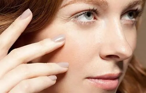 保湿 为什么要使用精华液呢?抗皱精华液真的有效吗?