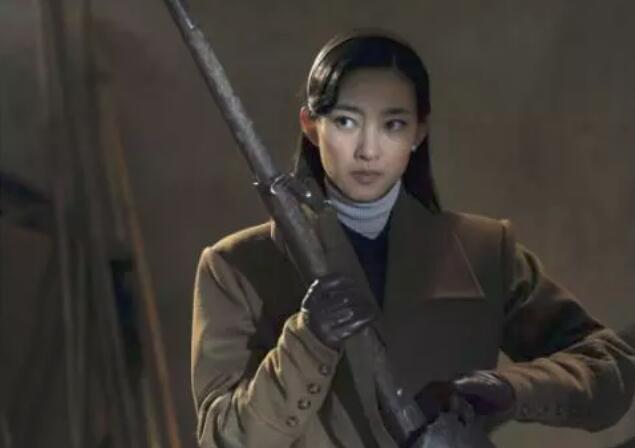 靳东|《伪装者》6年后，靳东新谍战片来袭，好家伙又是“王炸组合”