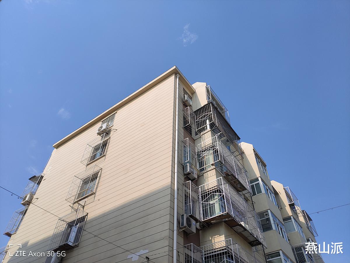 中兴 中兴 Axon 30 屏下版评测，把摄像头藏在屏下，这才是真全面屏手机