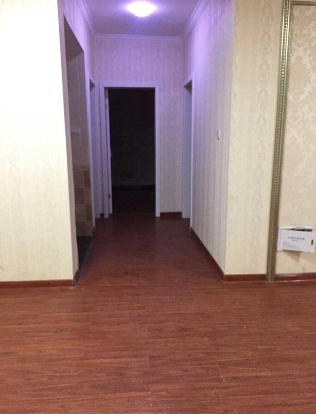 刚装修新房都没入住,却迫不得已1800元出租,被租客整成垃圾场!