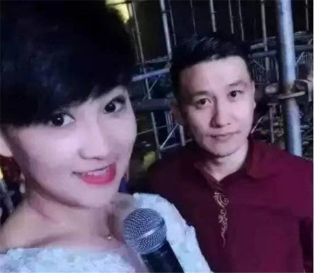 赵本山|赵本山徒弟胖丫出狱，老公杨树林心情好晒视频秀才艺