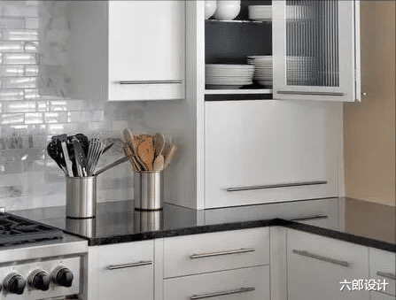 老年小妙招|吊柜地柜之间转角巧利用,装个35公分储物柜,收纳厨电太实用了!