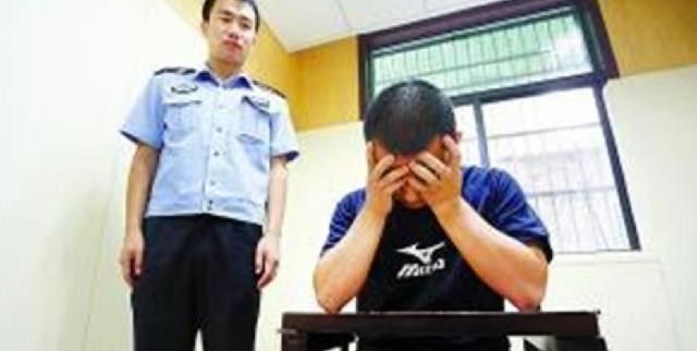 情窦初开的青春|“内蒙古三角恋血案”始末:丈夫不在家,两情人争风吃醋引命案