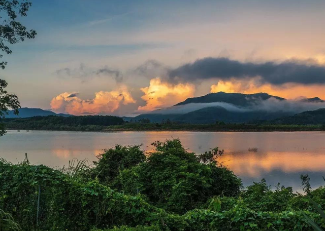 三亚 海南“小众养老”县城，风景不输三亚，气候舒适，养老定居好地方