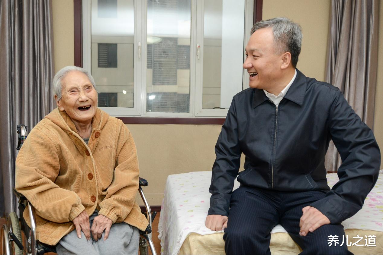 养儿之道|首批丁克夫妻步入70岁大关,如今他们后悔了吗?听完让人感到唏嘘