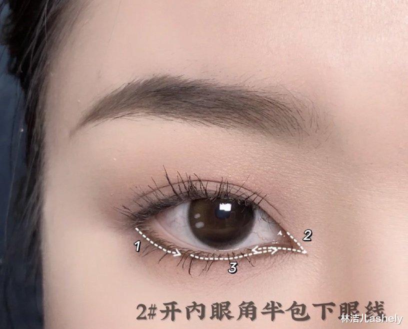 林洁儿ashely 同是鲶鱼脸,舒淇倪妮美得各有千秋,但她们的高级感都离不开妆容