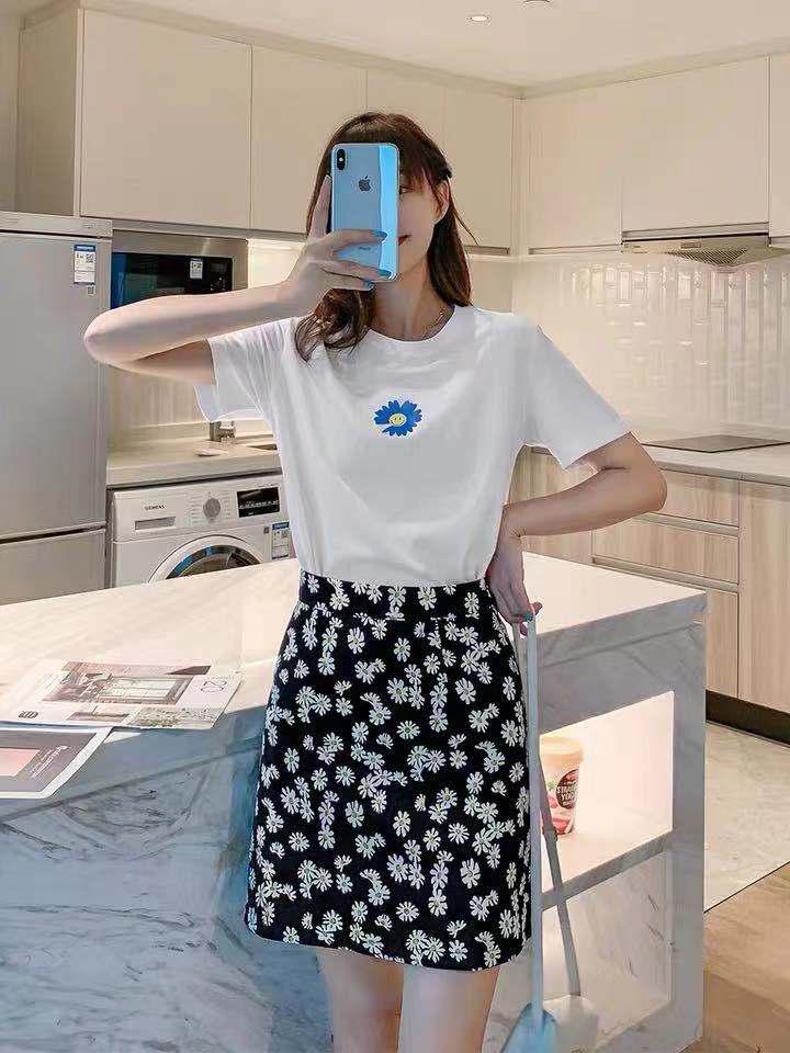 江南小蚂蚁|39元T恤59元睡衣，白菜价买品牌衣服，什么衣服才值得我们囤货呢