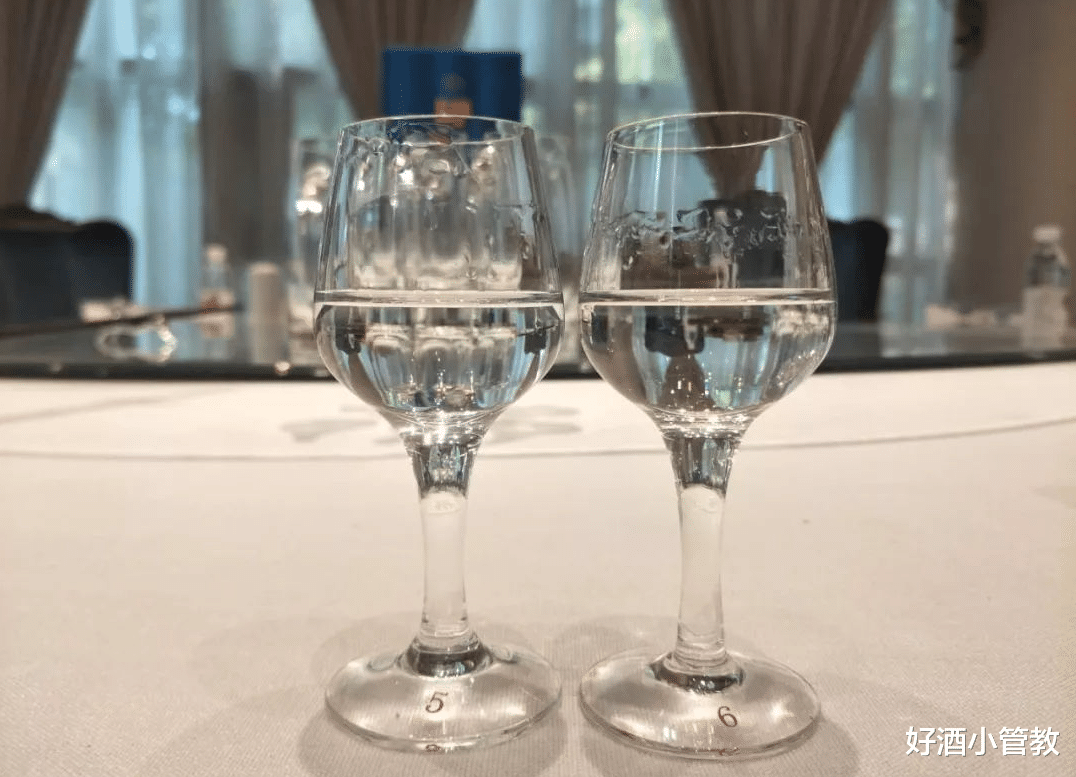 |买白酒时，聪明人看到“这些字”，就能判断出好酒，导购：行家！