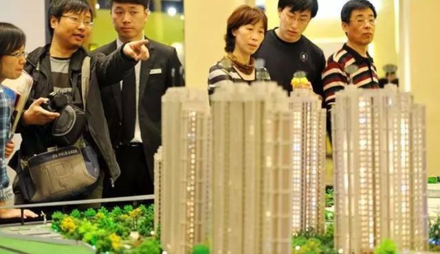 华润|一边人们买不起房,一边住房却过剩,国家老干部提供两个解决思路
