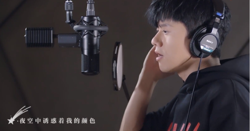 张杰|张杰第一次为游戏写词曲，反手搬上演唱会，一张口全场炸了