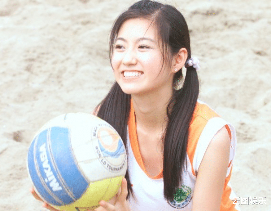 陈自瑶|陈自瑶屡传婚变疑压力太大！一脸愁容现身医疗中心，接受另类疗法