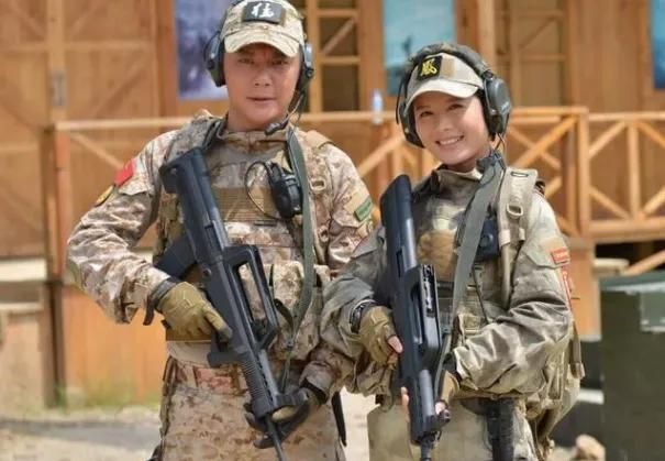 程愫|演员程愫,离婚后逆袭当院长,独自抚养儿子6年