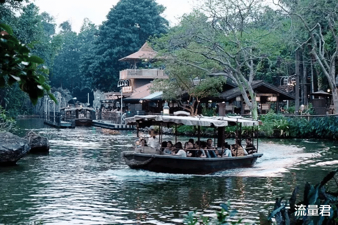 弗兰克|巨石强森新片！2亿美元的票房冠军