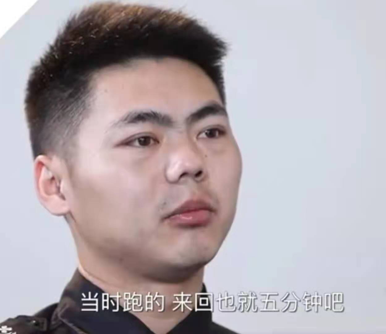 李昕言温度空间|疑点出现：保安用5分钟拿破门斧，但返回时林生斌家门却已经开了