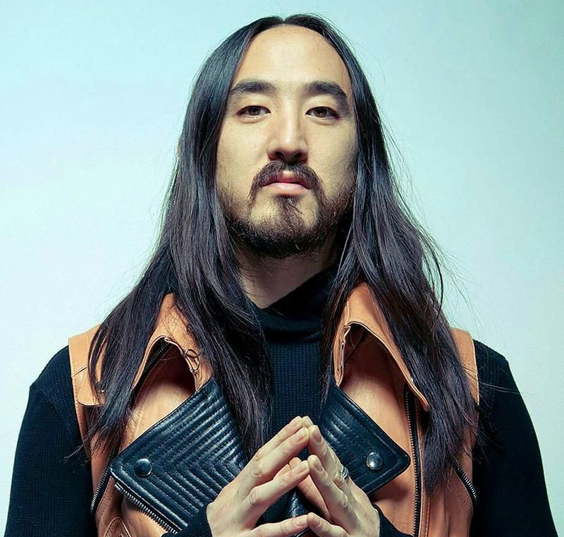  史蒂夫·青木参加Dear Moon竞赛，并赢得星际飞船太空之旅船票