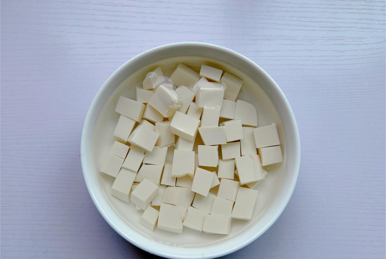 豆腐|瘦身时常喝这碗汤，高钙低脂又鲜美，饭前喝一碗，慢慢瘦下来！