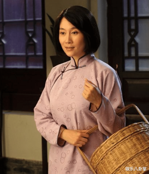 温峥嵘|被称为“烂片女王”的她，出道十几年才买得起房，如今还是单身一人