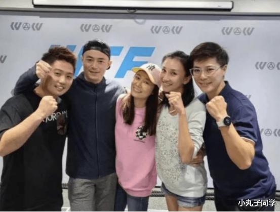 林心如|林心如秀腹肌，身材苗条，腹部肌肉线十分抢眼