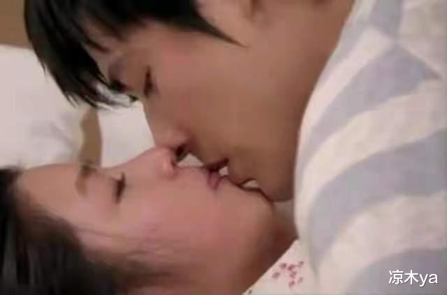 香港小姐|38岁的陈妍希，走到今天这一步，午夜梦回时她是否后悔过？