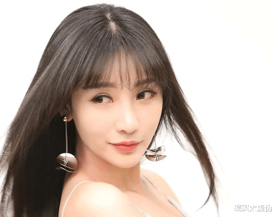 柳岩|柳岩单身至今的原因居然是这个，你们发现了吗？