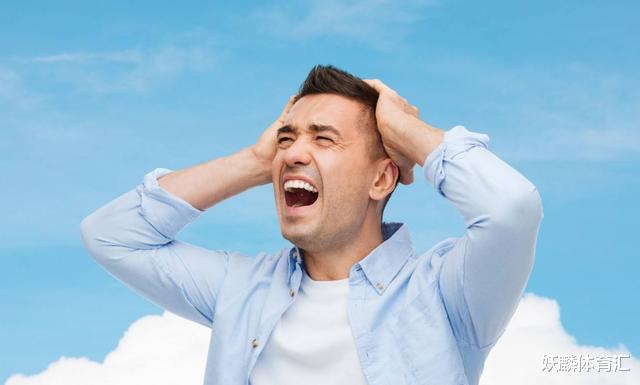 尿毒症|每天小便多少次才健康？男人若接近“这个数”，尿毒症或许不找你！