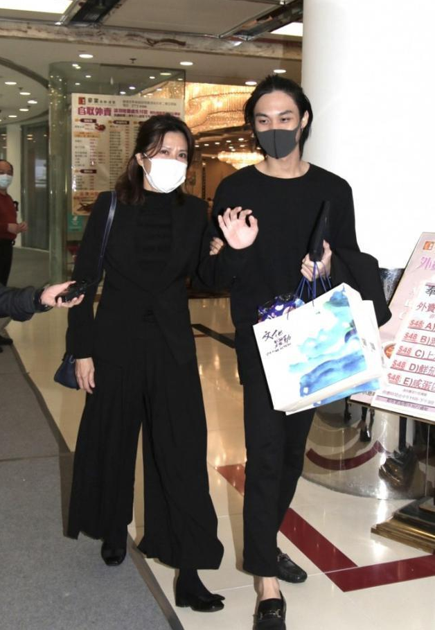 吴孟达|吴孟达儿子遭全网暴力，他做了什么？