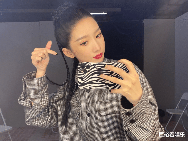 邓紫棋|“最火”女歌手排名大换血：邓紫棋掉出前三，榜首霸占热搜一星期