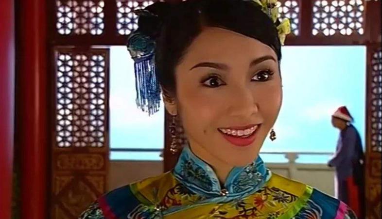 金枝欲孽|金枝欲孽：装作“人傻钱多”的玉莹，是如何发现尔淳是“坏人”的